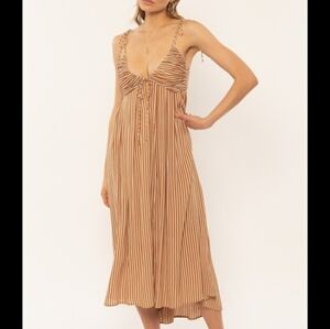 BNWT Amuse Society midaxi dress